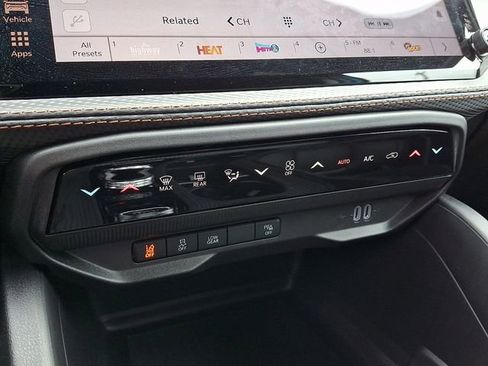New 2026 Jeep Cherokee Limited AWD/4WD image 17