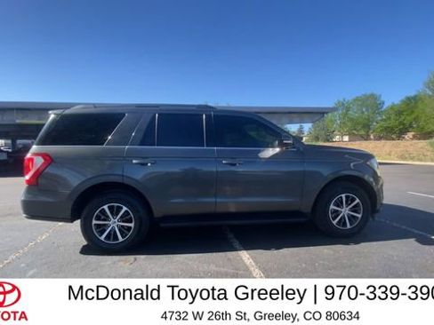 Used 2019 Ford Expedition XLT w/ Equipment Group 201A AWD/4WD image 9