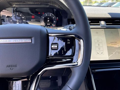 New 2026 Land Rover Range Rover Evoque S image 18