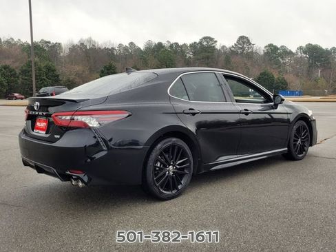 Used 2024 Toyota Camry XSE FWD image 4