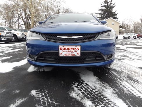 Used 2015 Chrysler 200 S w/ Navigation & Sound Group I image 3