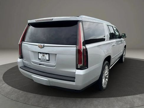 Used 2016 Cadillac Escalade ESV Premium AWD/4WD image 6
