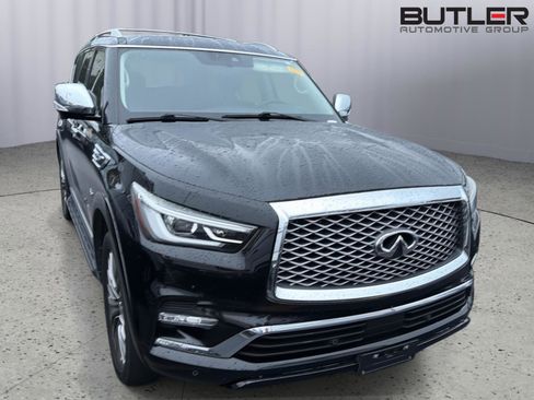 Used 2019 INFINITI QX80 Luxe w/ 22" Wheel Package RWD image 3
