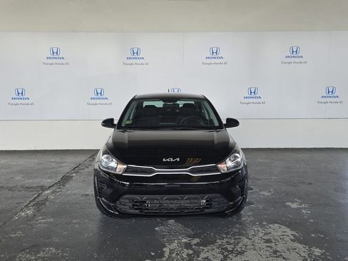 Used 2023 Kia Rio LX image 2