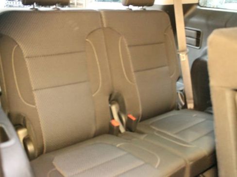 Used 2023 GMC Acadia SLE AWD/4WD image 17