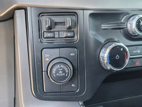 Used 2024 Ford F150 XLT w/ Equipment Group 302A MID image 30