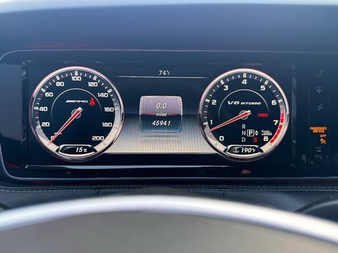 Used 2015 Mercedes-Benz S 63 AMG 4MATIC Coupe image 17