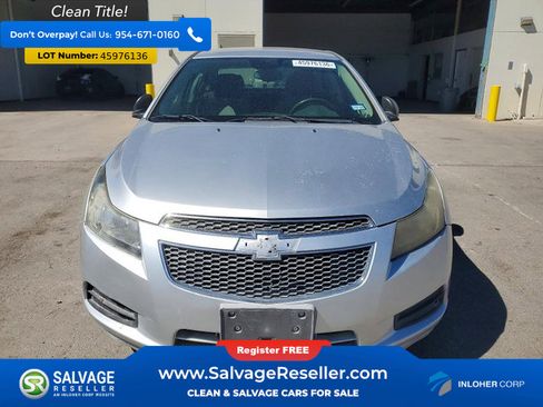 Used 2013 Chevrolet Cruze LS image 7