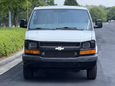 Used 2004 Chevrolet Express 2500 RWD image 5