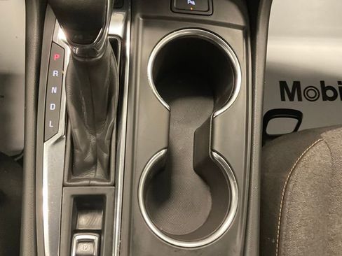 Used 2022 Chevrolet Equinox LT image 21