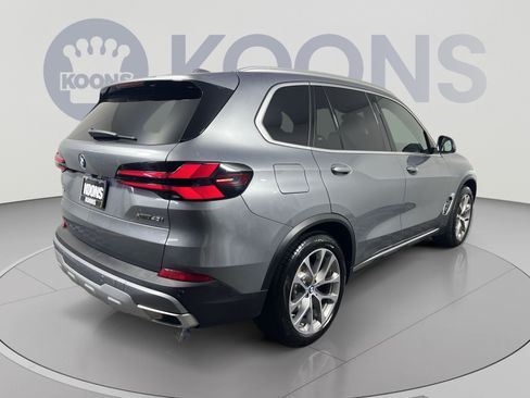 Used 2024 BMW X5 xDrive40i AWD/4WD image 7