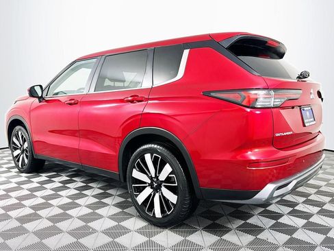 Used 2025 Mitsubishi Outlander SE AWD/4WD image 8