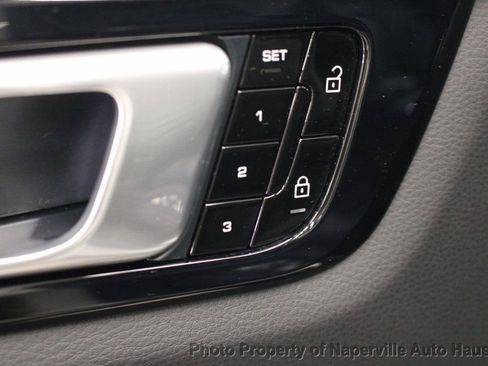 Used 2021 Porsche Cayenne Coupe AWD/4WD image 9