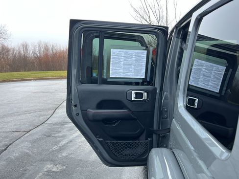 Used 2020 Jeep Wrangler Unlimited Rubicon image 39