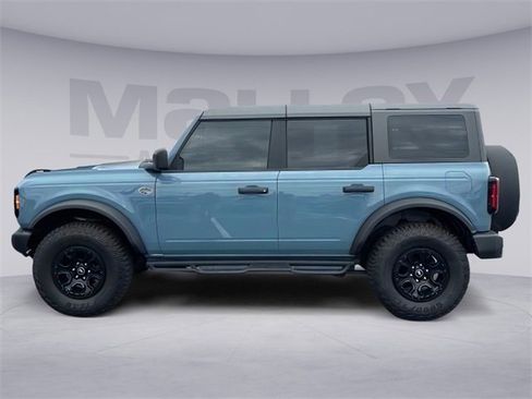 Used 2023 Ford Bronco Wildtrak image 3
