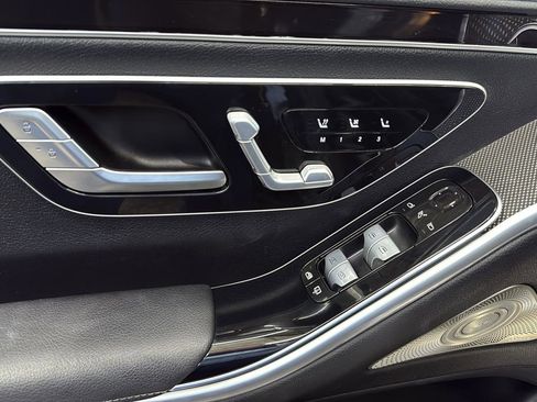 Used 2023 Mercedes-Benz S 500 4MATIC w/ AMG Line image 18