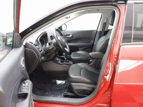 Used 2019 Jeep Compass Limited image 6