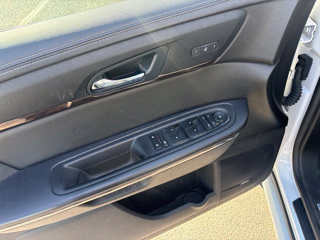 Used 2016 GMC Acadia Denali AWD/4WD image 9