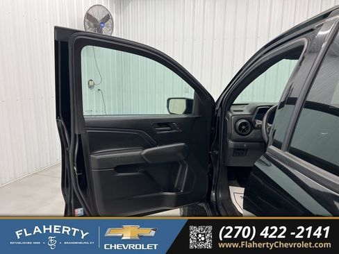 Used 2024 Chevrolet Colorado Trail Boss w/ Technology Package image 8