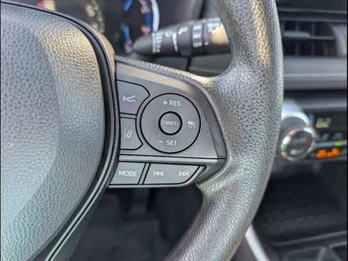 Used 2023 Toyota RAV4 AWD Hybrid image 8