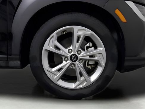 Used 2023 Hyundai Kona SEL w/ Cargo Package image 33