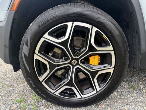 Used 2022 Rivian R1S Launch Edition AWD/4WD image 38