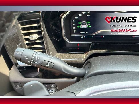 Used 2022 GMC Sierra 1500 SLT w/ SLT Convenience Package AWD/4WD image 17