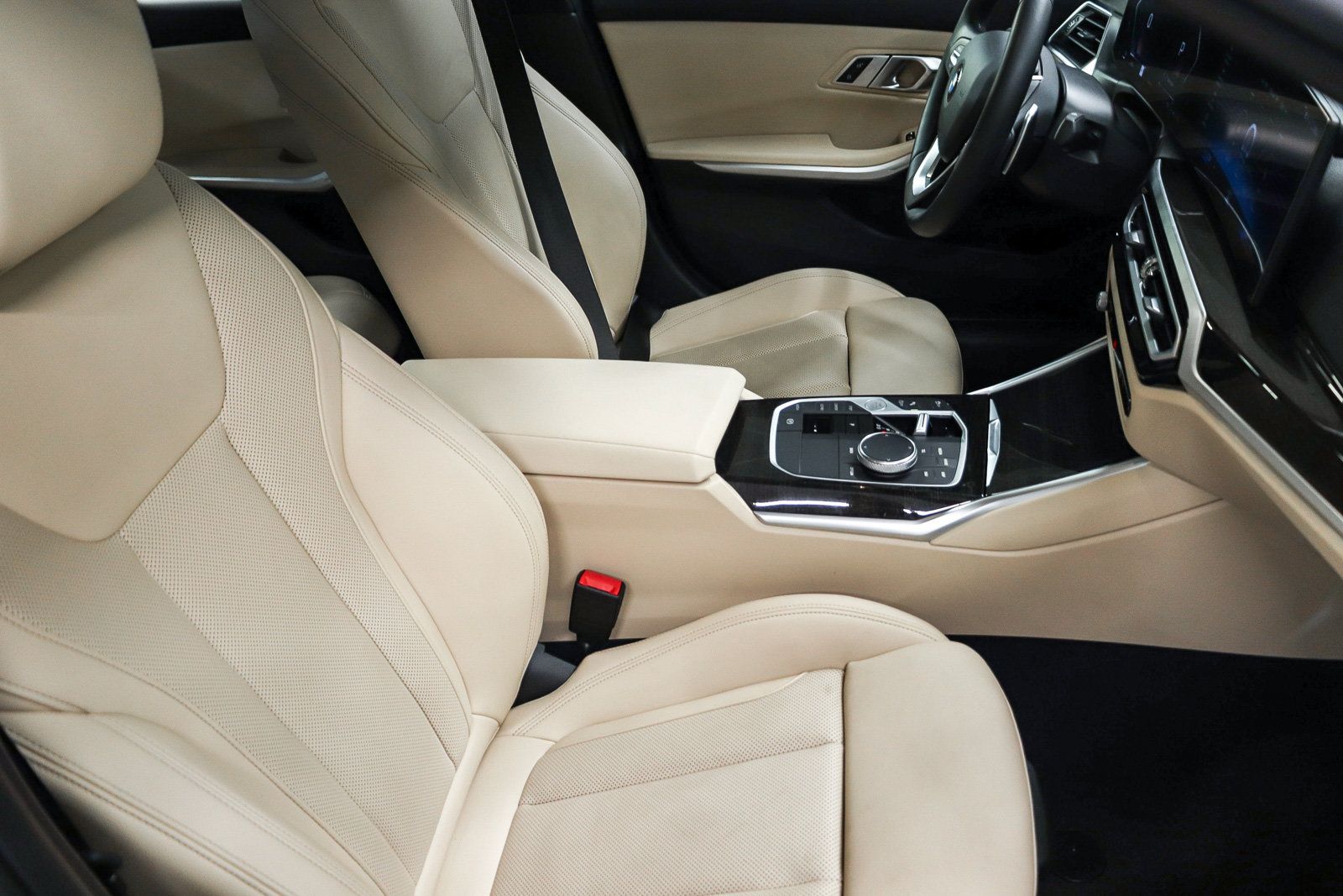 Certified 2023 BMW 330i Sedan w/ Driving Assistance Package RWD image 16