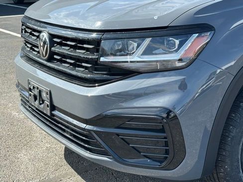 Certified 2023 Volkswagen Atlas Cross Sport SEL R-Line AWD/4WD image 8