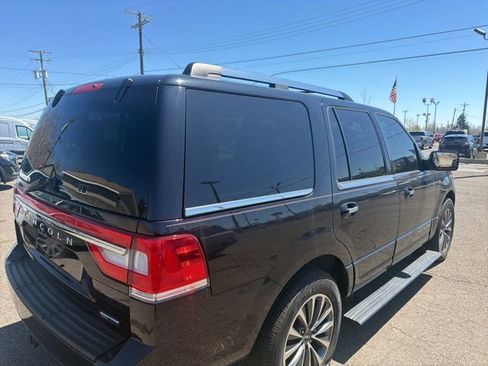 Used 2016 Lincoln Navigator Select AWD/4WD image 6