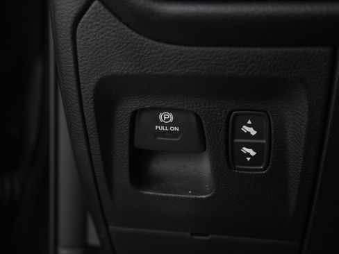 Used 2021 RAM 1500 Laramie AWD/4WD image 26