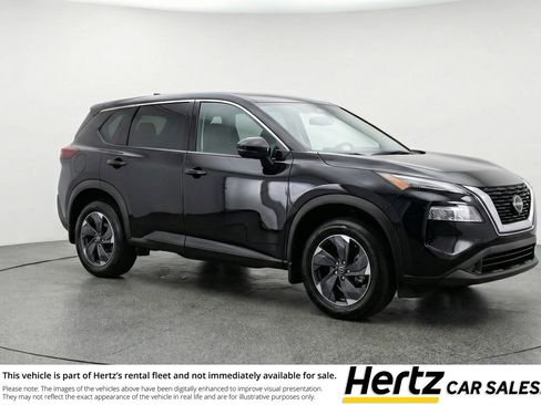 Used 2025 Nissan Rogue SV image 1
