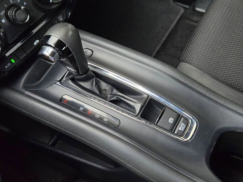 Used 2019 Honda HR-V Sport image 18