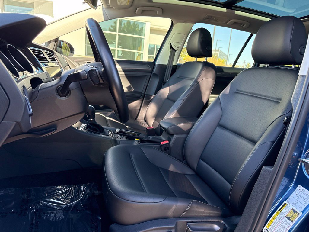 Used 2018 Volkswagen Golf Alltrack AWD/4WD image 9