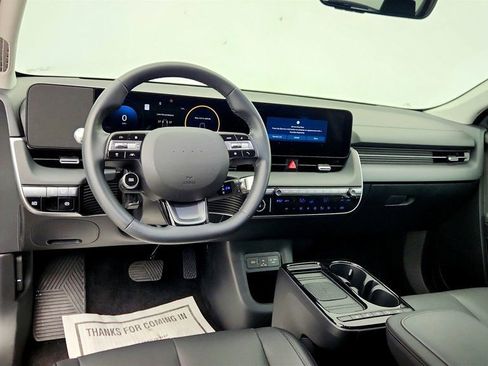 Used 2025 Hyundai Ioniq 5 SEL image 11