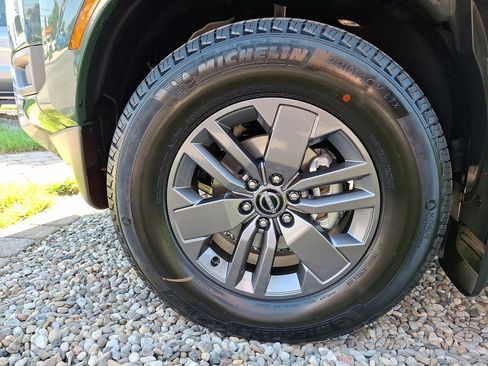 New 2026 Nissan Frontier SV w/ SV Convenience Package image 4