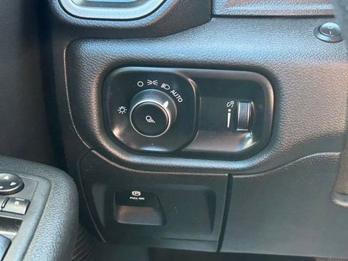 Used 2020 RAM 1500 Tradesman AWD/4WD image 18