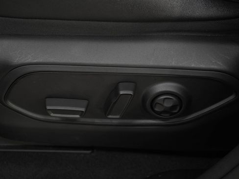 Used 2024 Jeep Grand Cherokee Altitude AWD/4WD image 24