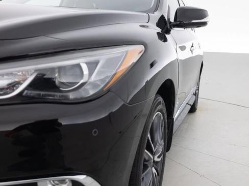 Used 2017 INFINITI QX60 Luxe w/ Deluxe Technology Package AWD/4WD image 12