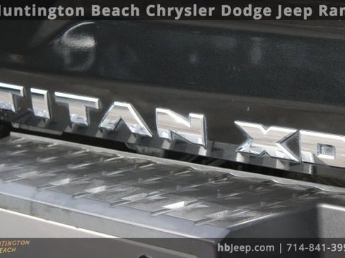 Used 2018 Nissan Titan Platinum Reserve w/ Platinum Utility Package image 7