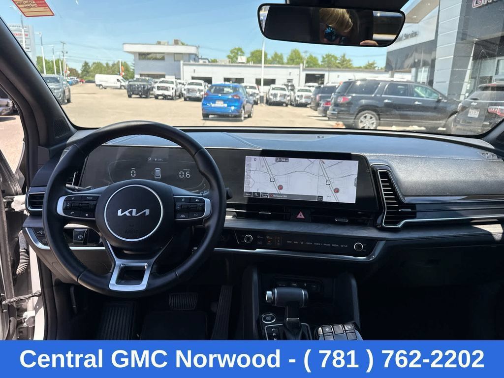 Used 2023 Kia Sportage X-Line w/ X-Line Premium Package AWD/4WD image 16