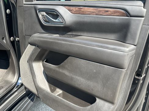 Used 2023 Chevrolet Suburban LS w/ Driver Alert Package RWD image 17