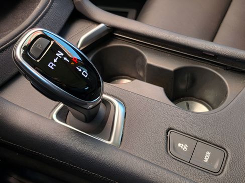 Used 2019 Cadillac XT5 Premium Luxury FWD image 16