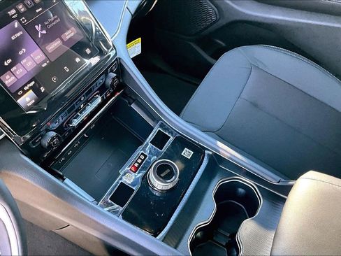 New 2026 Jeep Grand Cherokee Laredo image 11