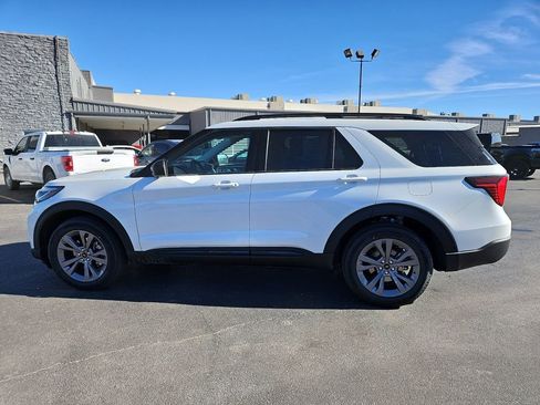 New 2026 Ford Explorer Active w/ Active Comfort Package image 7