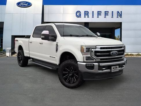 Used 2022 Ford F250 Lariat w/ Lariat Ultimate Package AWD/4WD image 2
