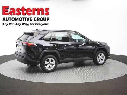 Used 2021 Toyota RAV4 XLE AWD/4WD image 41