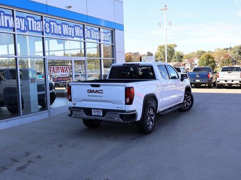 New 2025 GMC Sierra 1500 SLE image 43