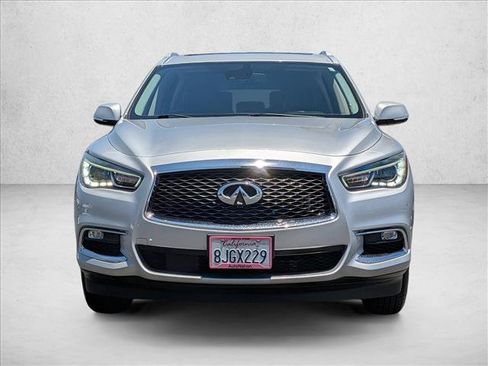 Used 2019 INFINITI QX60 Luxe w/ Essential Package FWD image 3