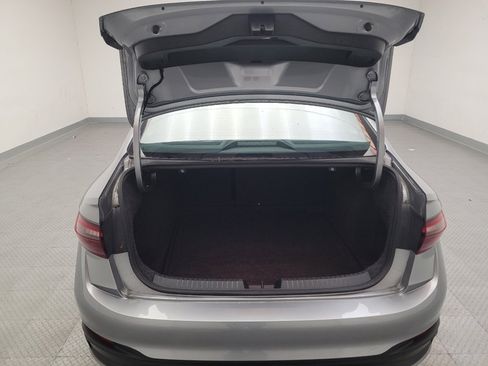 Used 2022 Volkswagen Jetta SE FWD image 28